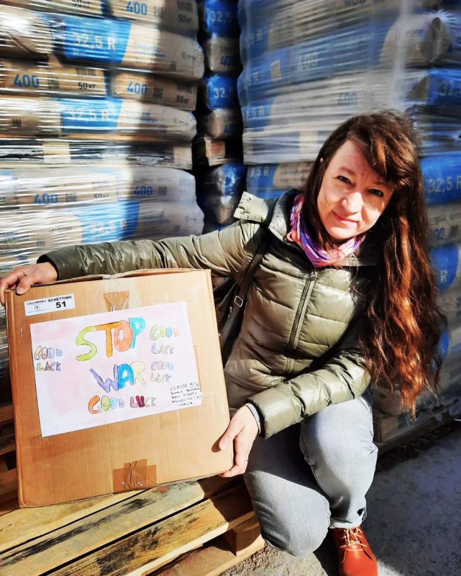 У Калуш з Італії привезли продукти харчування та засоби гігієни