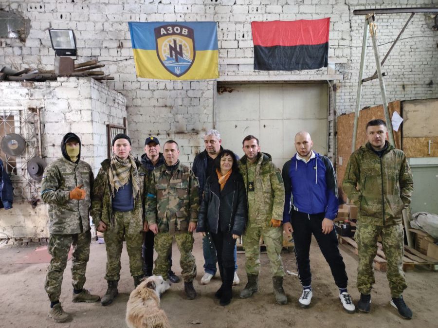 Завдяки активістам-волонтерам бійці полку "Азов" отримали тактичну амуніцію. Фото: Михайло Гресько