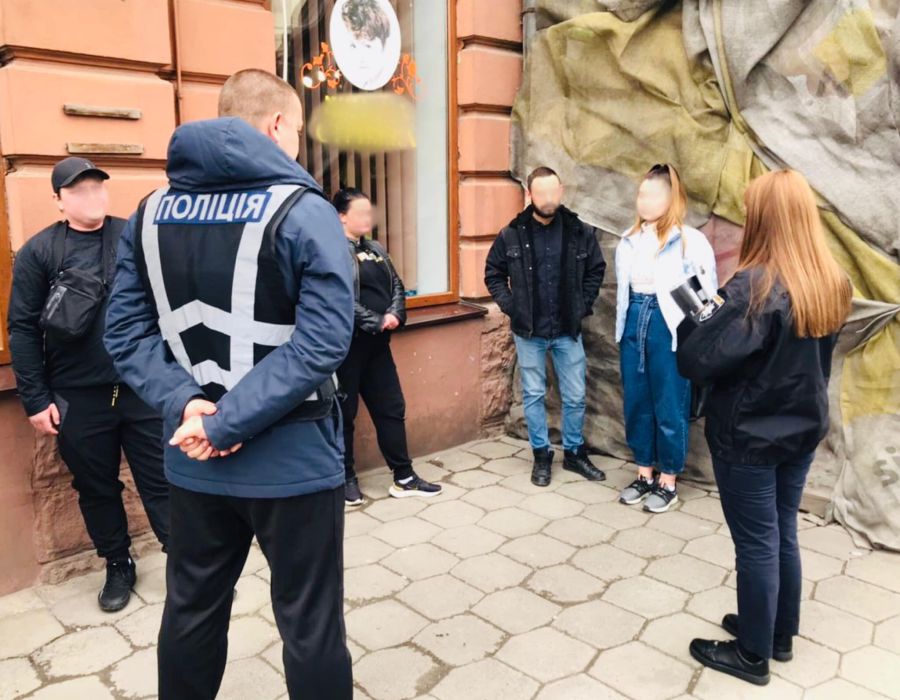 Затримана вже була раніше судима.