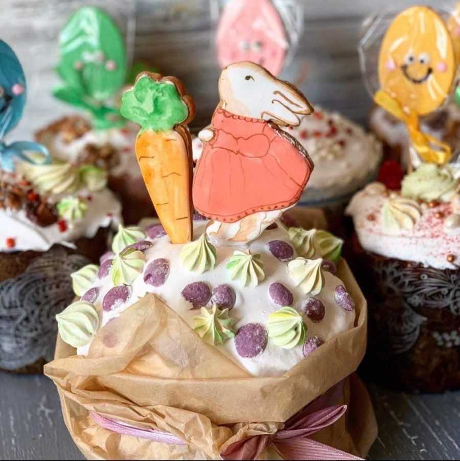 Купи красиву пасочку — подаруй Великдень захисникам! 