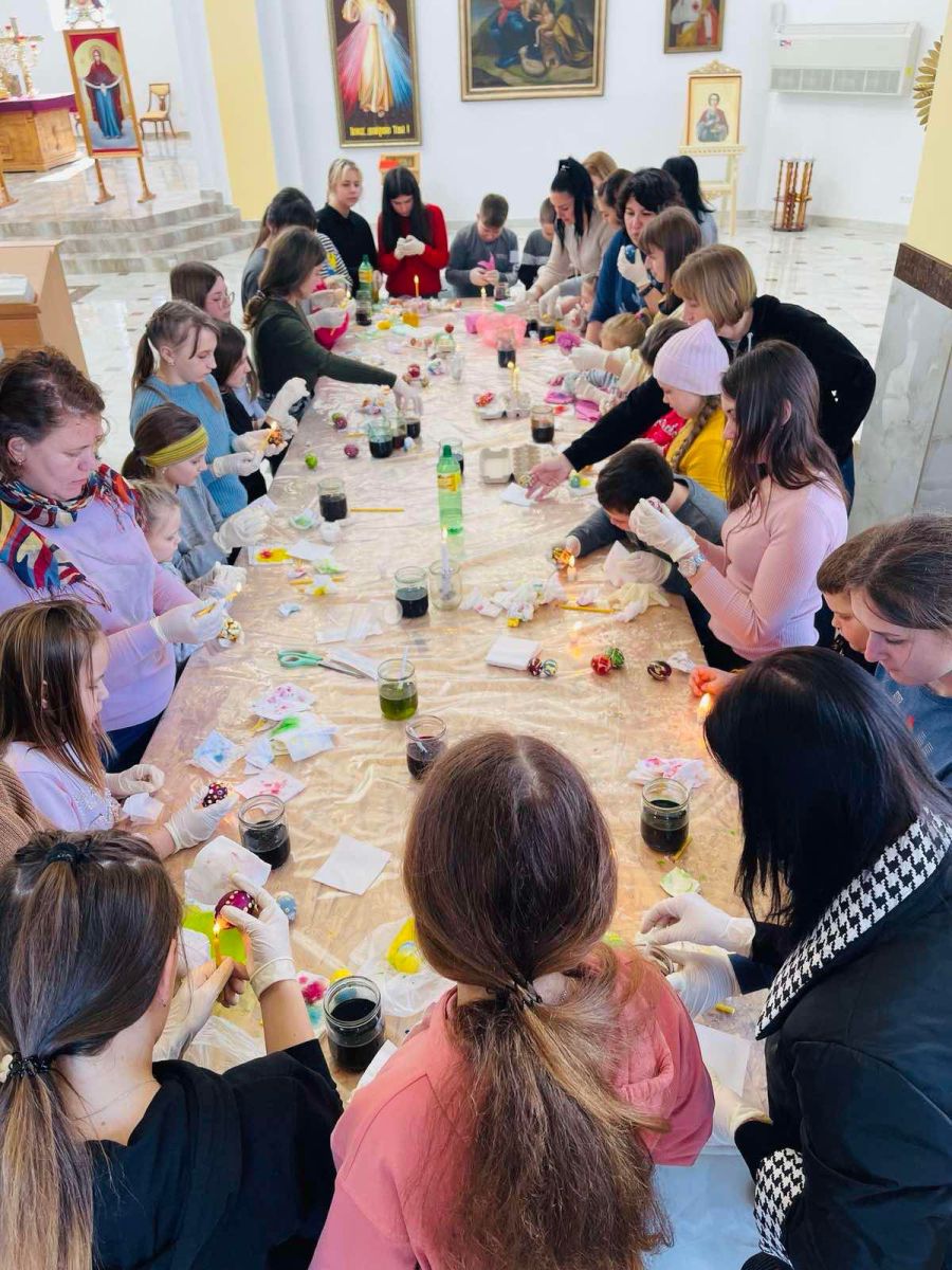 Наступного разу бажаючі будуть мати можливість виготовити писанки у техніці декупаж