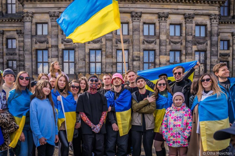 10 квітня гурт Kalush виступивна головній площі Амстердама на події Ukraine Freedom Stage. Фото: kalush.official