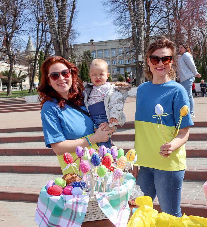 На зібрані кошти освітяни замовили необхідну нашим воїнам амуніцію за кордоном
