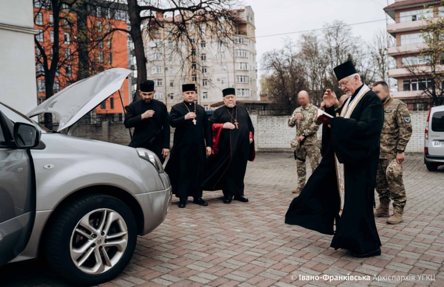 Такі прояви милосердя — це справді те, що віруючі віддають від свого серця для наших захисників