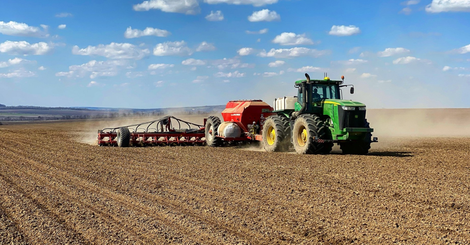 Ілюстроване фото. Тривають роботи з посівної.