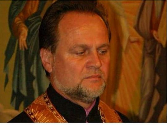 Вбитого священника син впізнав через чат-бот.