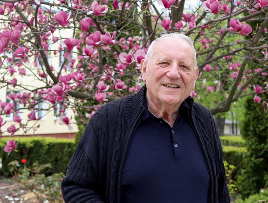 Уперше благодійник відвідав Калуш у 1995 році