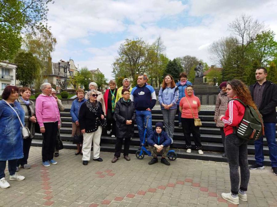 Учасники екскурсію захопливо слухали про історію міста Калуша