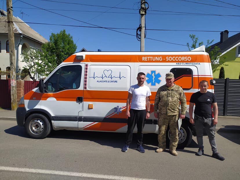 Вартість "швидких" родина Івахнюків не озвучує, адже головне — підтримати свою державу