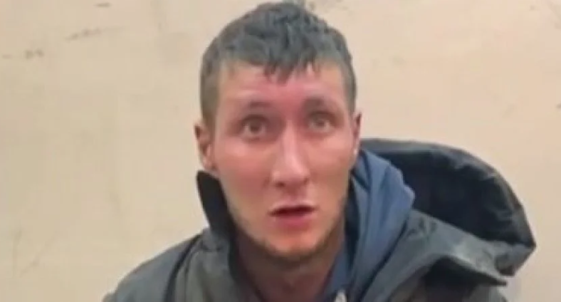 Окупант заявив, що російське командування кинуло своїх напризволяще.