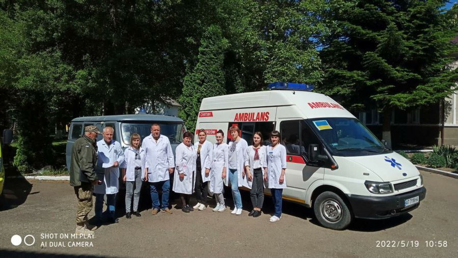 Авто передали в день вишиванки.