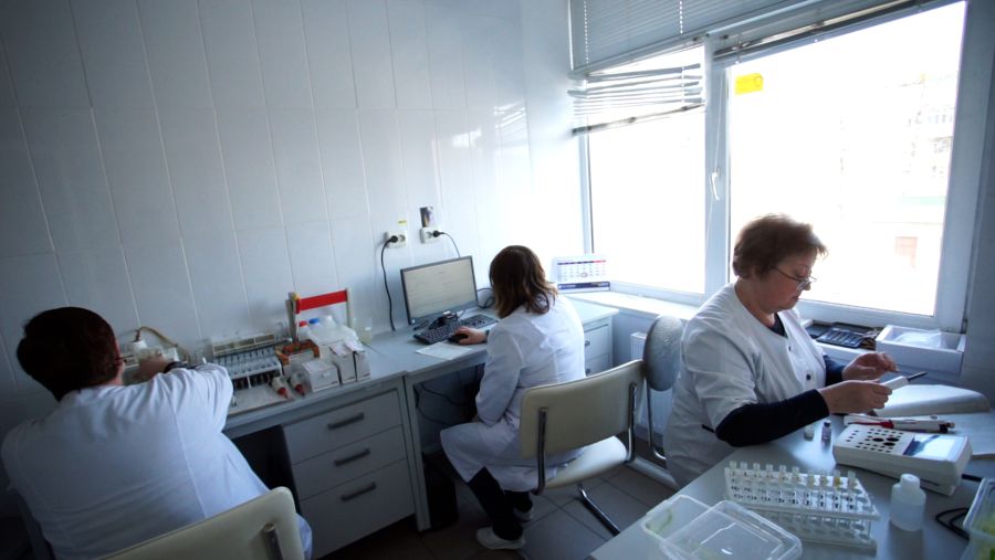 Зарплати у поліклініці є найвищими з-поміж інших закладів охорони здоров’я Калуської громади. Фото: Архів "Вікон"