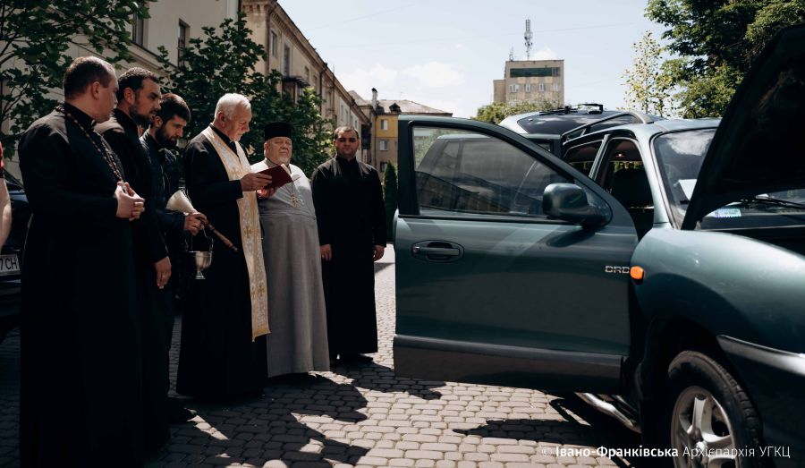 Повнопривідний позашляховик служитиме захисникам України