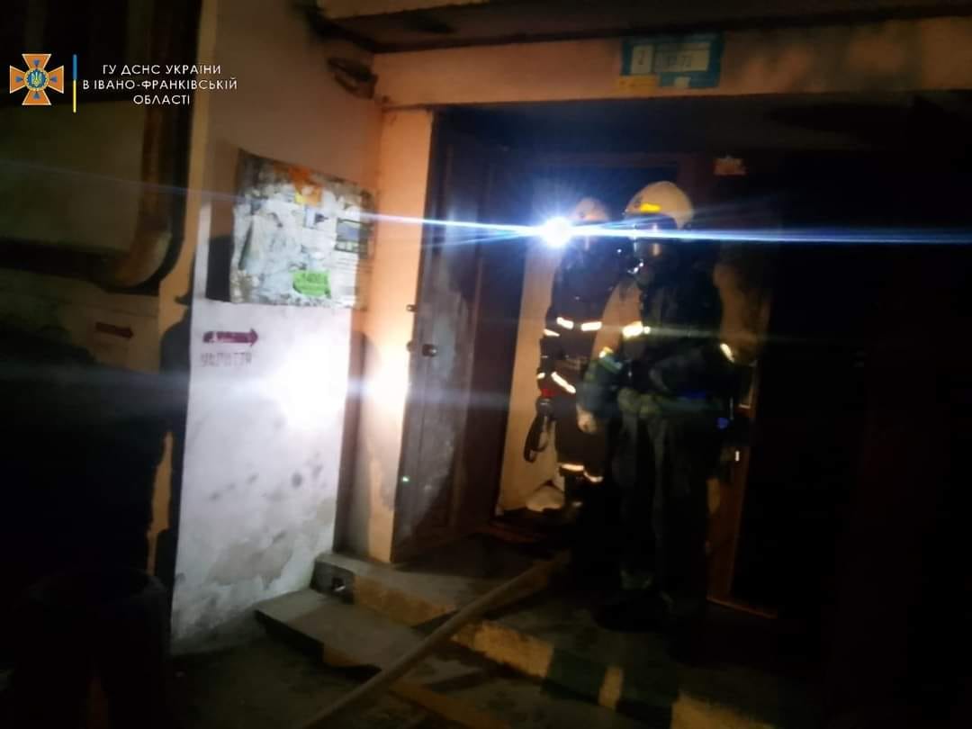 Внаслідок пожежі постраждалих немає.