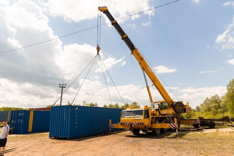 Польща передала на Прикарпаття 500 тонн гуманітарної допомоги