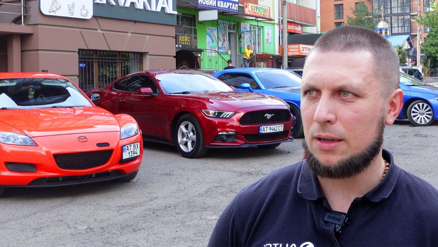 Діти змогли відчути увесь драйв їзди на спорткарах "Мазда", "Мустанг", "Додж", "Фольксваген" та "Ауді"