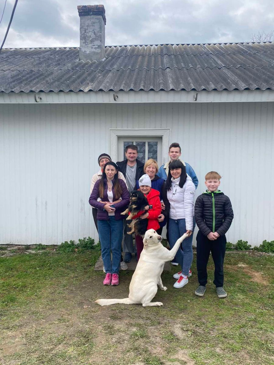 Родина вимушених переселенців підтримувала кожну справу у громаді. Фоло: Марія Стасюк