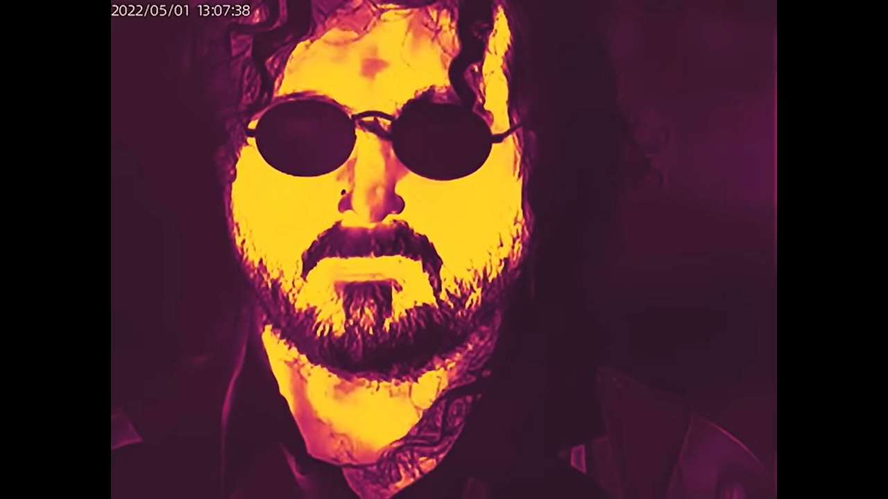 Саша Чемеров зняв кліп на тепловізор. Фото: Скрін відео