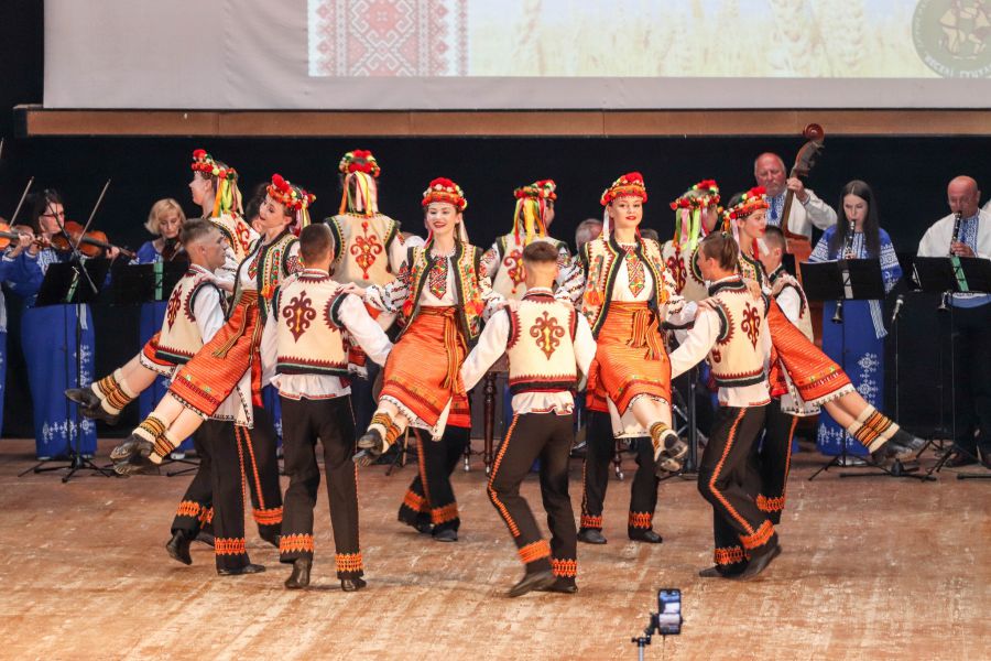 "Веселі гуцулята" — джерело народних звичаїв та традицій, з якого бере енергію не одне покоління калушан