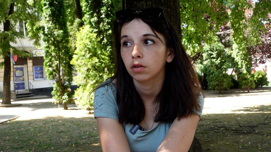 Анастасія Кравченко вірить у звільнення свого чоловіка та всіх захисників Маріуполя. Фото: Скрін з відео