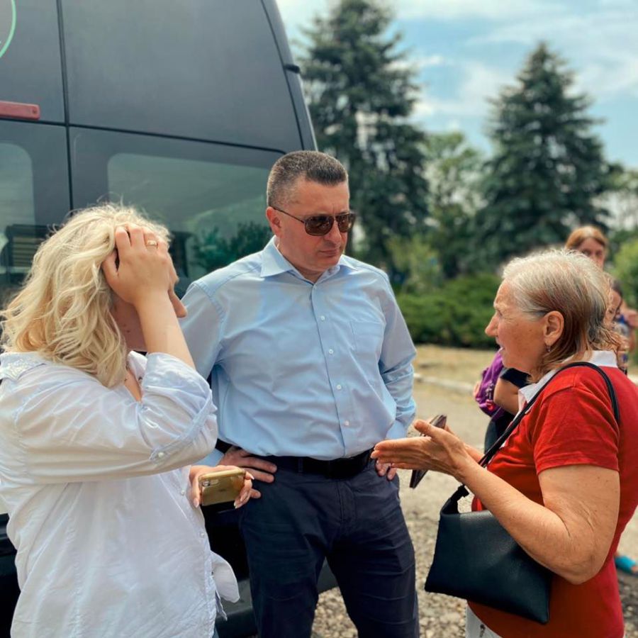 Вимушені переселенці отримали продуктові набори