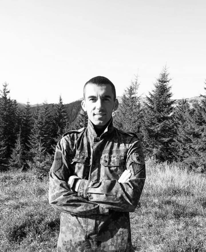 Михайло Неспяк загинув у бою 2 липня поблизу Лисичанська. У нього залишилася дружина та двоє синів