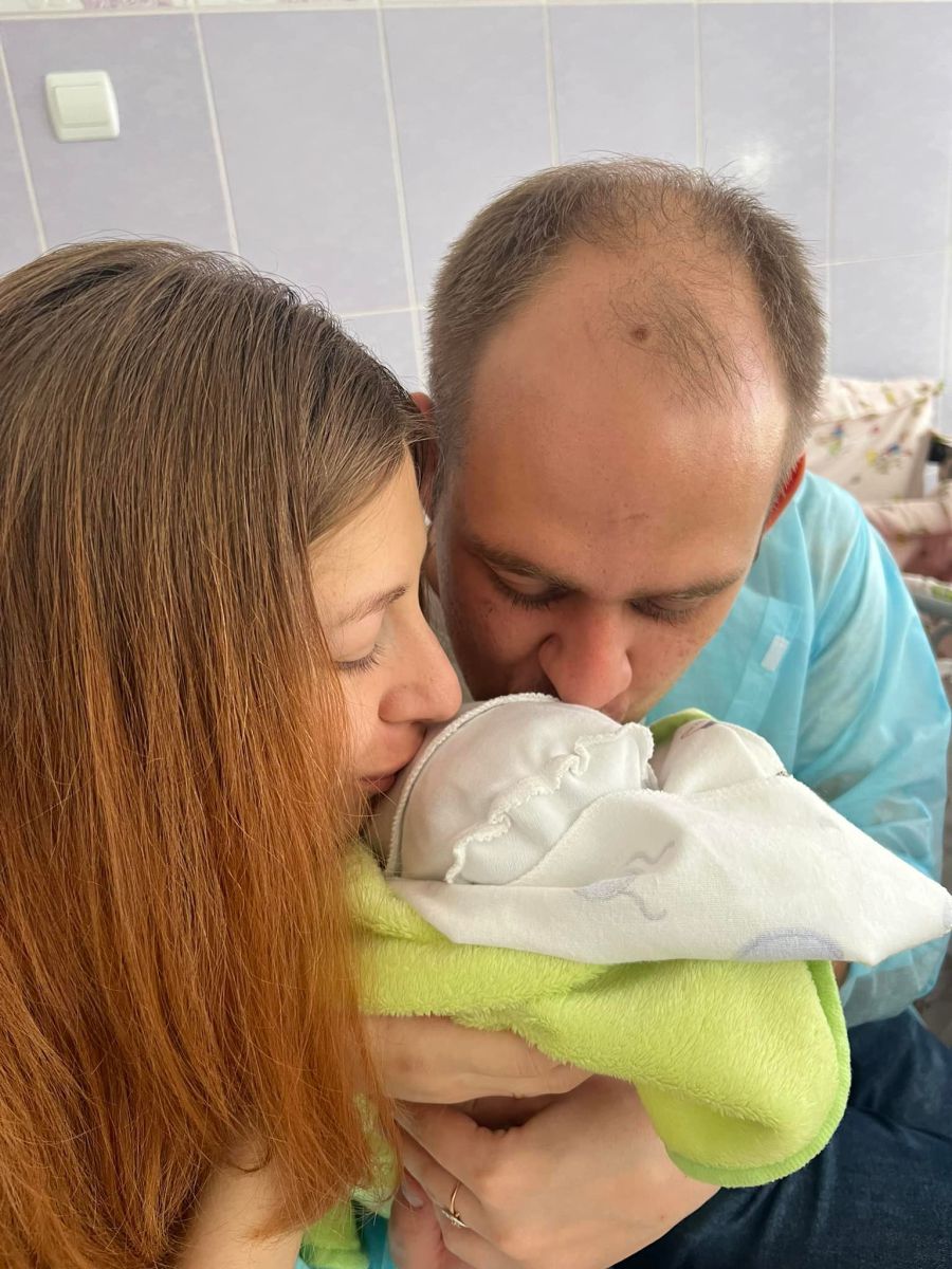 11 липня у цієї сім'ї у Калуші народилась донечка Юліана вагою 3020 грамів