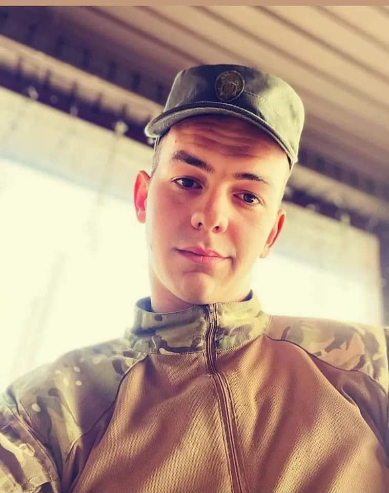 Владислав Сенчук загинув 11 липня 2022 року. Тіло воїна зустріли у Косові 13 липня