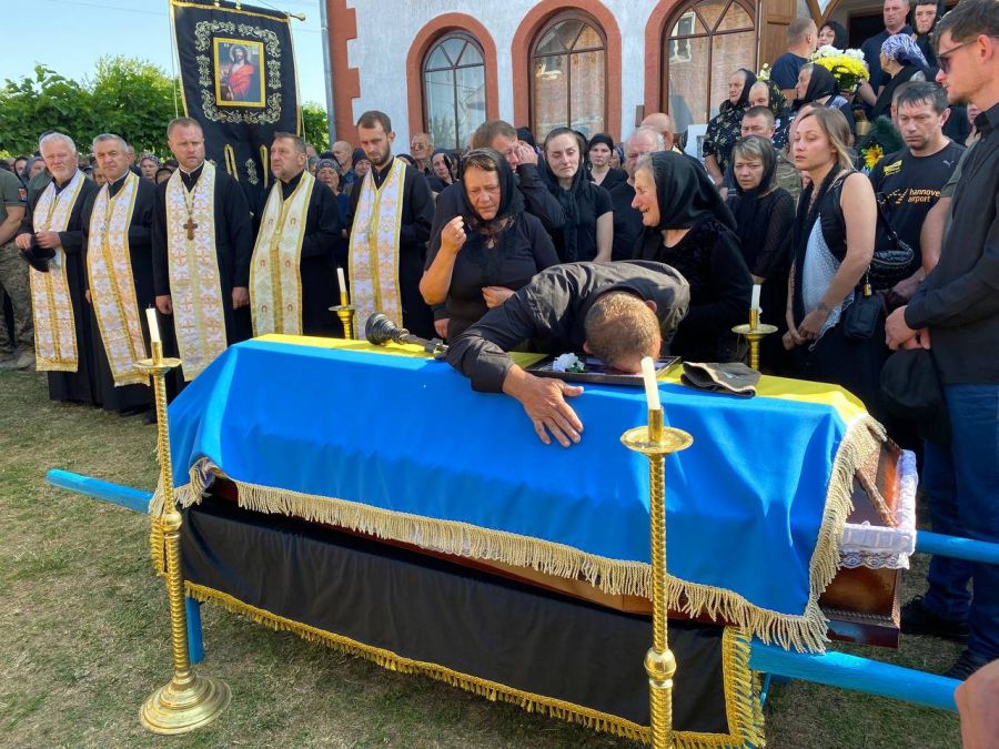 Житель села Чернятина загинув під час танкового обстрілу на Донеччині