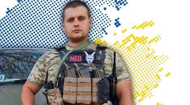 На рахунку "Савочка" та його вірних друзів — мільйони зібраних коштів для ЗСУ, вісім автівок