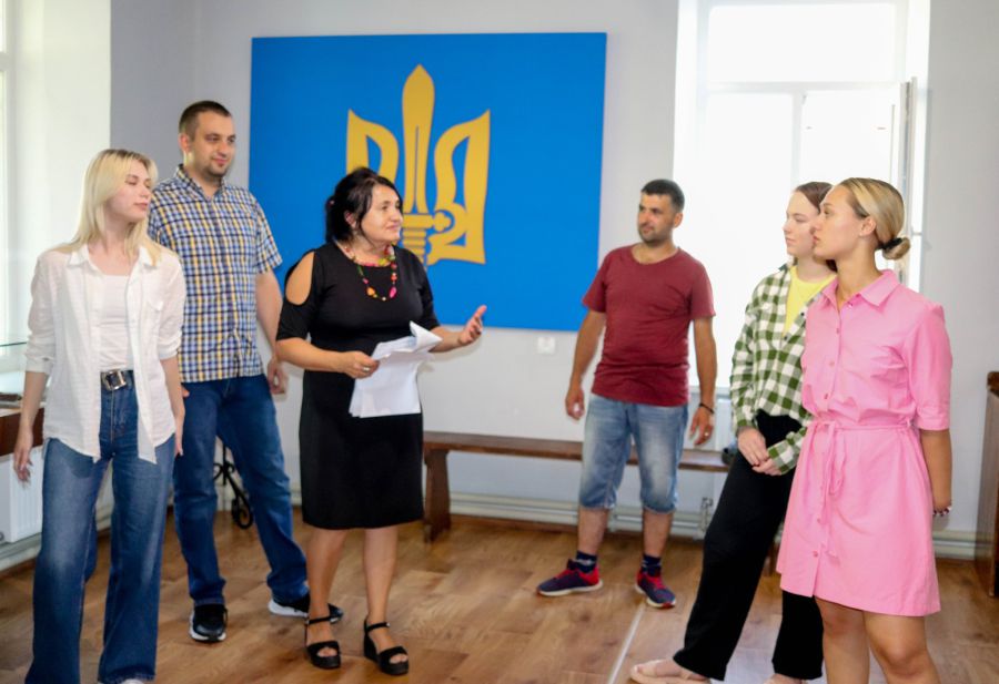 Постановка більше камерного характеру і не потребує великих залів, а щирого спілкування з глядачами