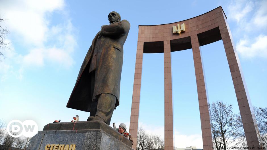 Колаборант мав корегувати ракетний удар по пам'ятнику Провіднику ОУН у Львові