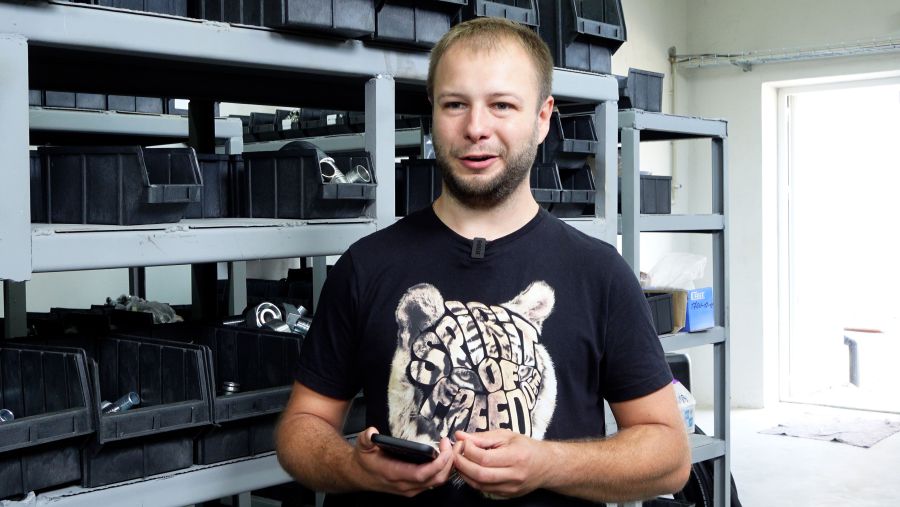 Діяльність компанії включає два основні напрямки: торгово-дистриб’юторський та виробничий, розповів Віктор Скрипніков