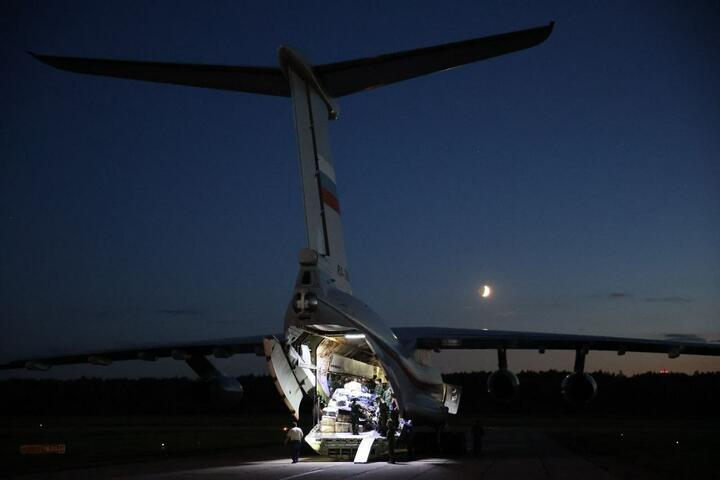 Ілюстроване фото. Військов-транспортний літак на аеродромі в Макуліщах. Фото: t.me/modmilby