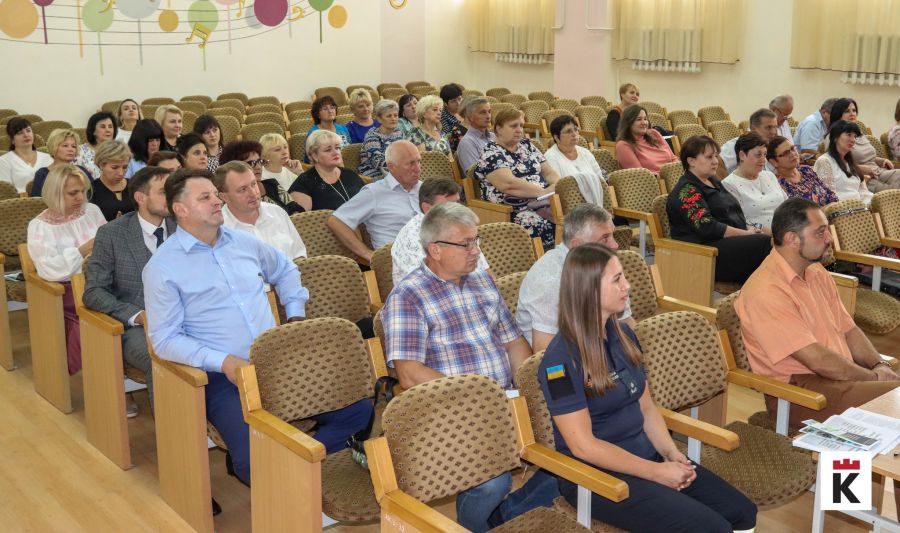 Освітяни обговорили особливості організації освітнього процесу в умовах воєнного стану