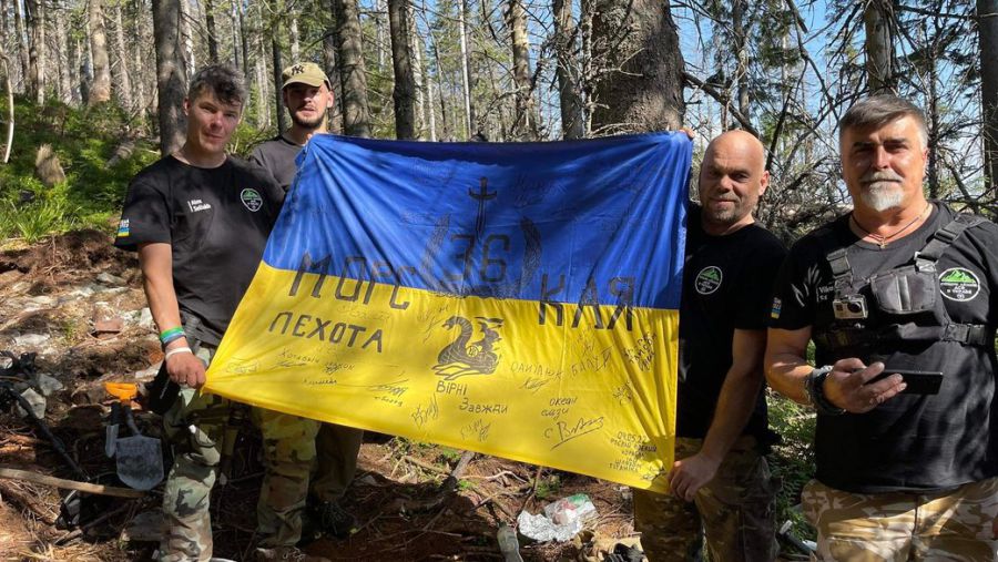 Під час пошуків учасники зібрали приблизно 25 тис. гривень для ЗСУ. Фото: Facebook/Пошук літаків ДСВ в Україні