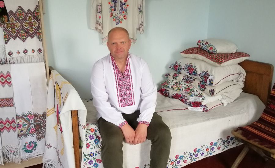 "На прощання взяла в якості оплати обіцянку — приїхати ще раз у наш музей", — зазначила Леся Кирилович