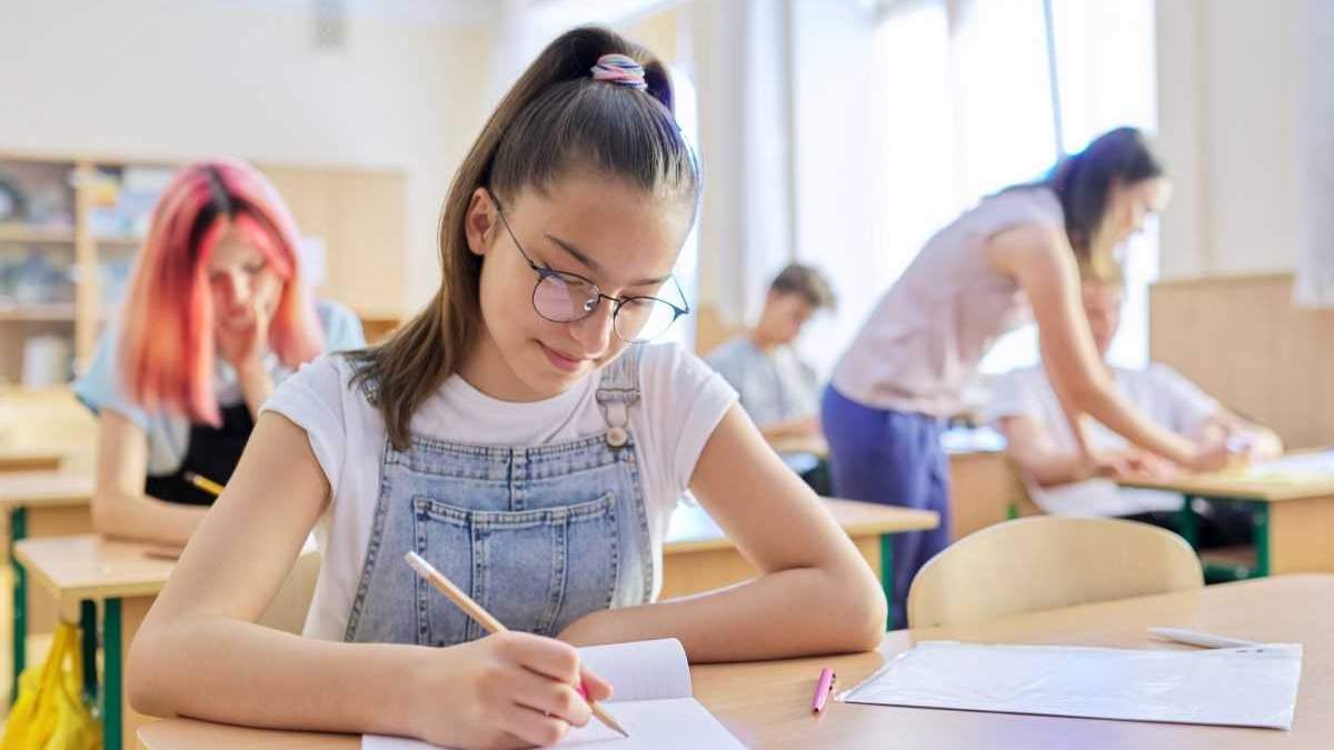 Ілюстроване фото. До 1 жовтня всі заклади мають бути відкриті, акцентує голова Івано-Франківська