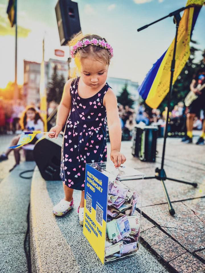 Гурт Kozak System оголосив продовження благодійного вуличного туру