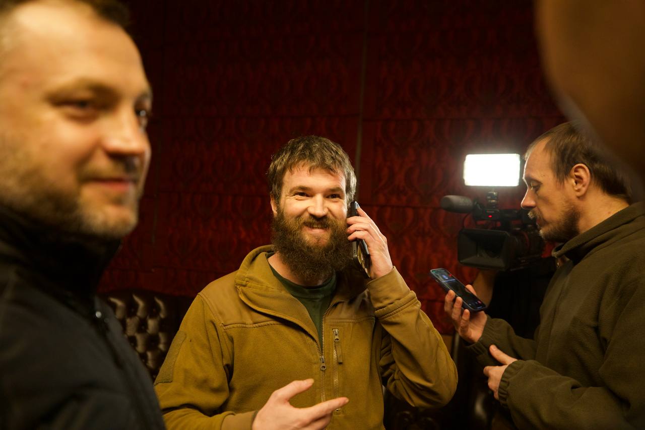 Звільнений із російського полону заступник командира полку "Азов" Святослав Паламар "Калина". Фото: МВС України