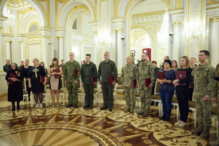 Орден отримав солдат Національної гвардії Роман Гломб.