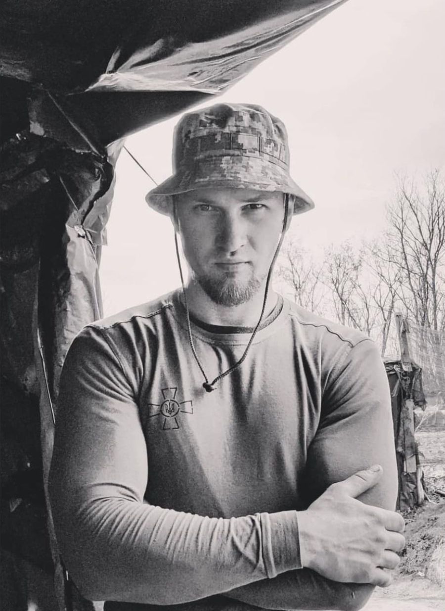 Захиснику України Андрію Сеніву назавжди залишиться 25 років. Вічна слава!