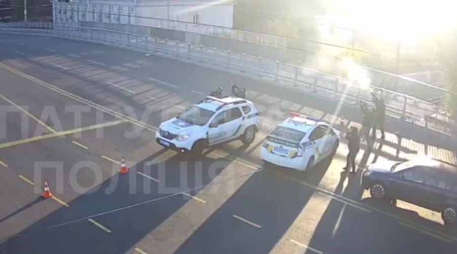 Під час ранкової атаки на столицю поліції вдалося збити один із "шахедів"