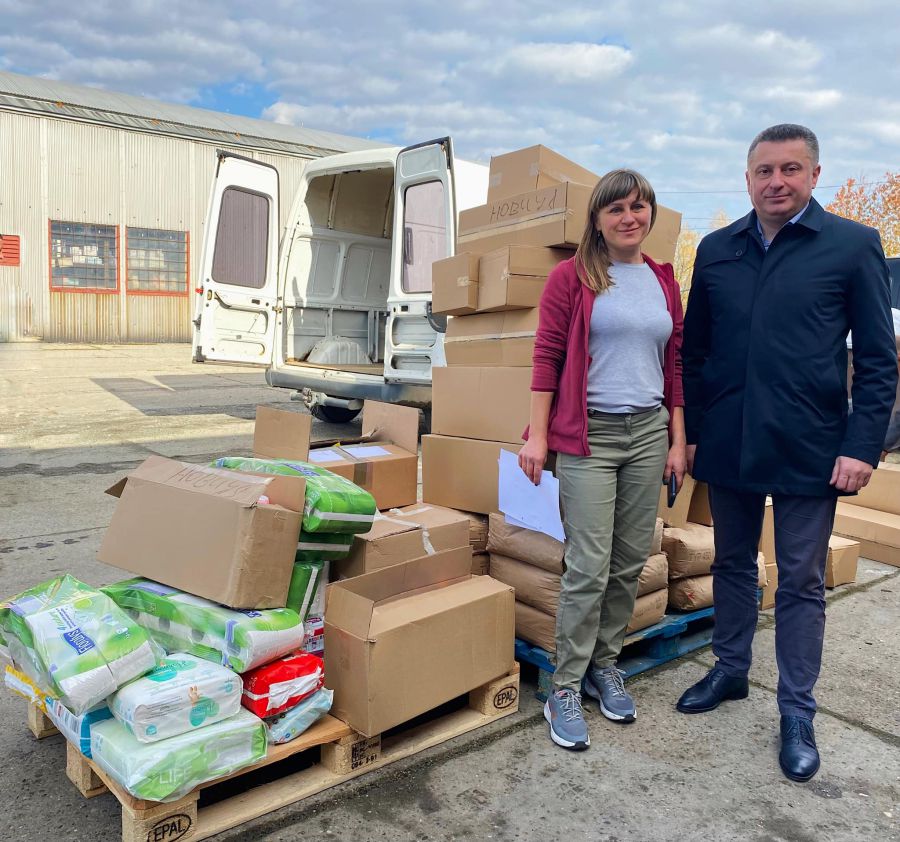 Вимушеним переселенцям Калуського району надали гуманітарну допомогу