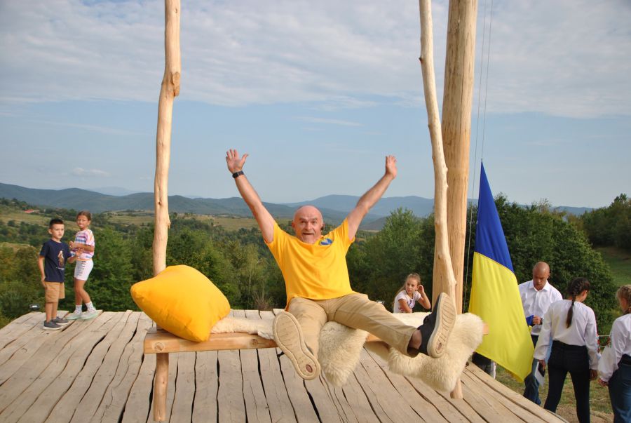 Закарпатська гойдалка заввишки майже як 4-поверховий будинок