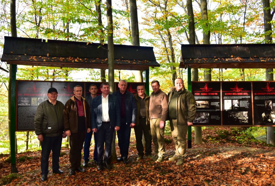 Військові отримали від лісівників Прикарпаття 0,5 млн гривень на бойовий дрон