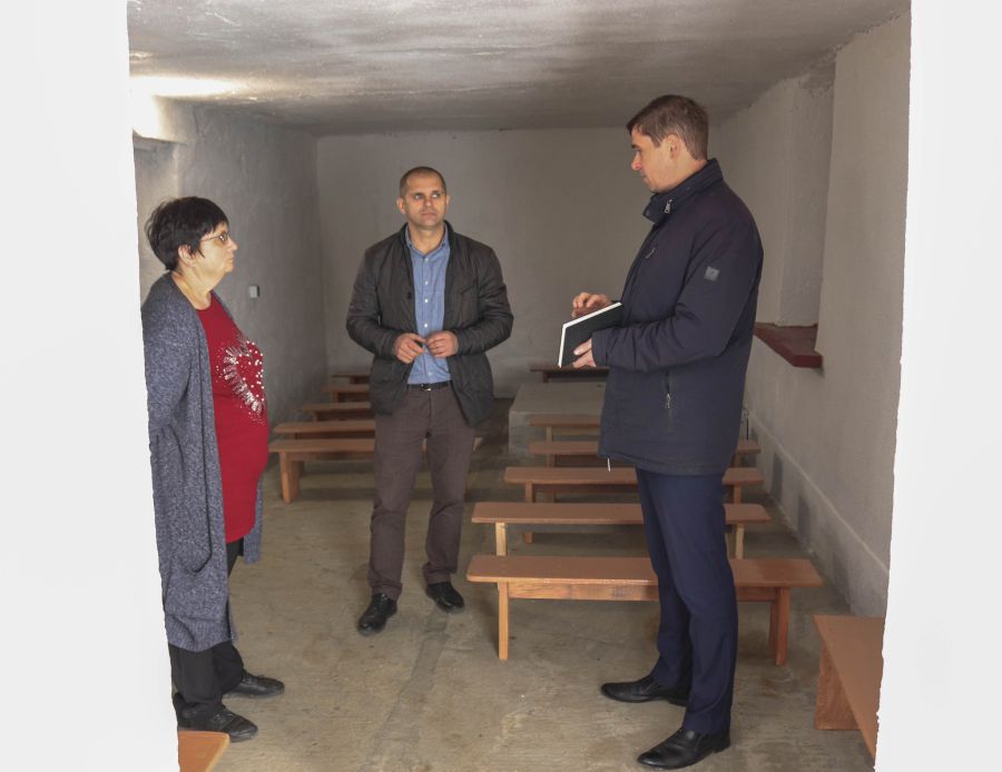 Понад два місяці учні та вчителі Боднарова проводили дистанційне навчання через відсутність укриття