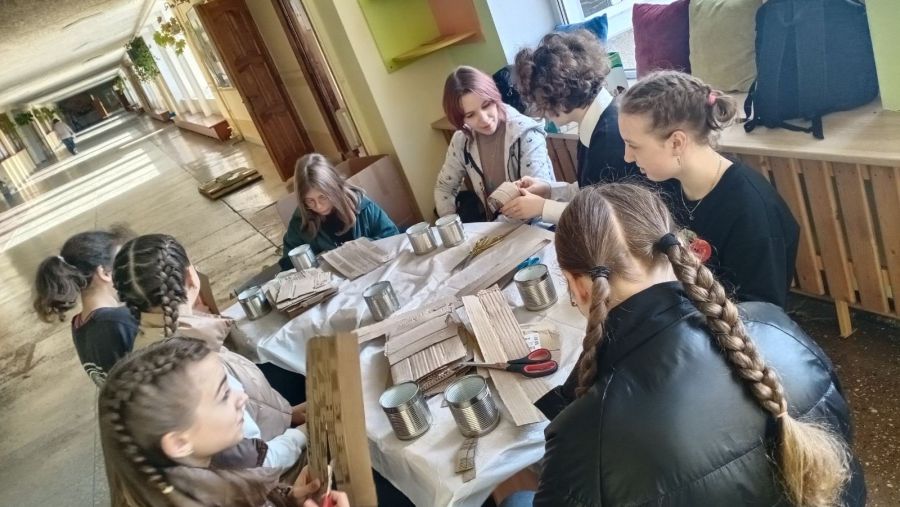 Вторинну сировину для окопних свічок можна приносити в ліцей №3