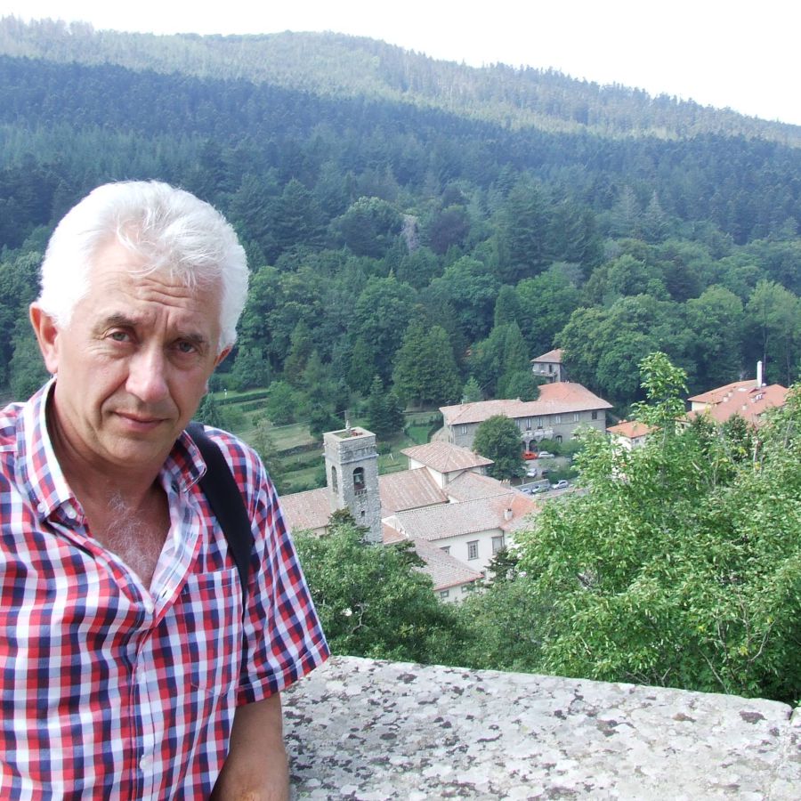 Комісія приймає рішення про присудження премії шляхом таємного голосування