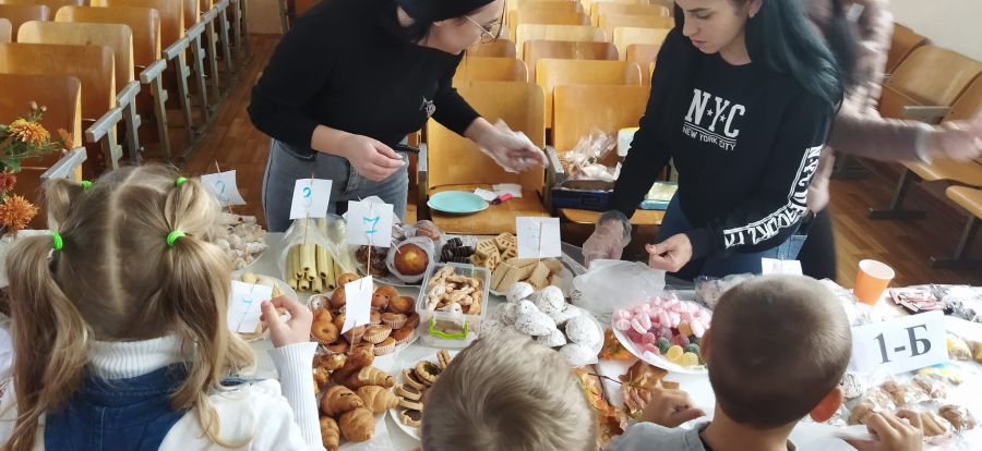 Центр #SaveUkraineNow(SUN) подвоїв суму, зібрану калуськими дітьми, і придбав теплі речі для Калуської тероборони